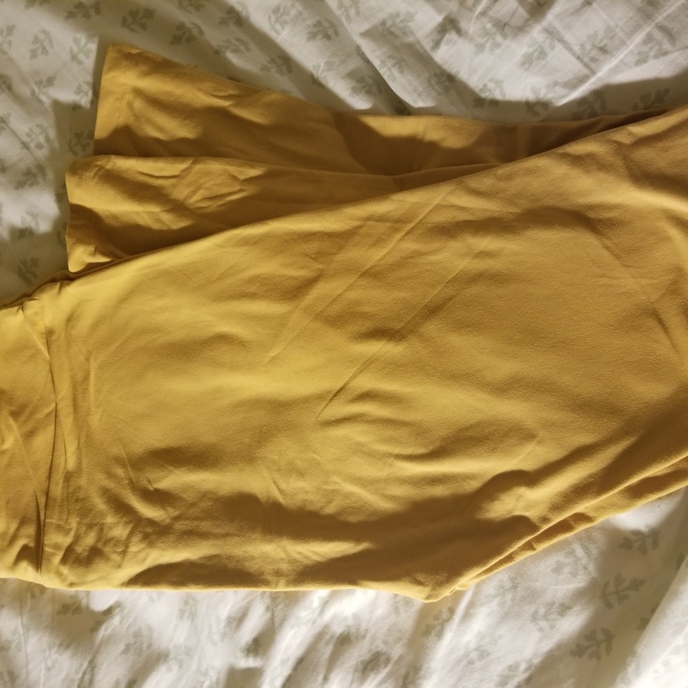 TC leggings Mustard Colored